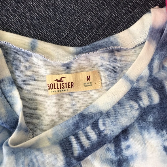 • NWOT Top • - Picture 2 of 4